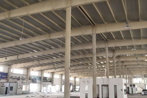 出售30加30米跨，152米長，8米高庫房，柱子400變900*220，中柱400*200 大梁900變500*220，檁條200